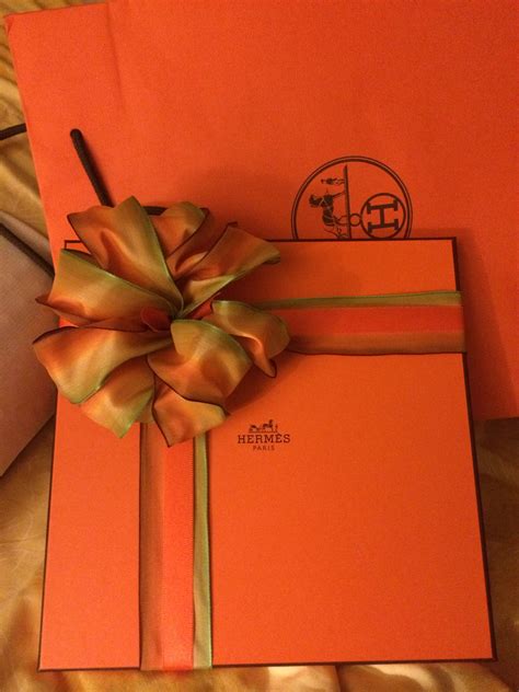 hermes gift wrap